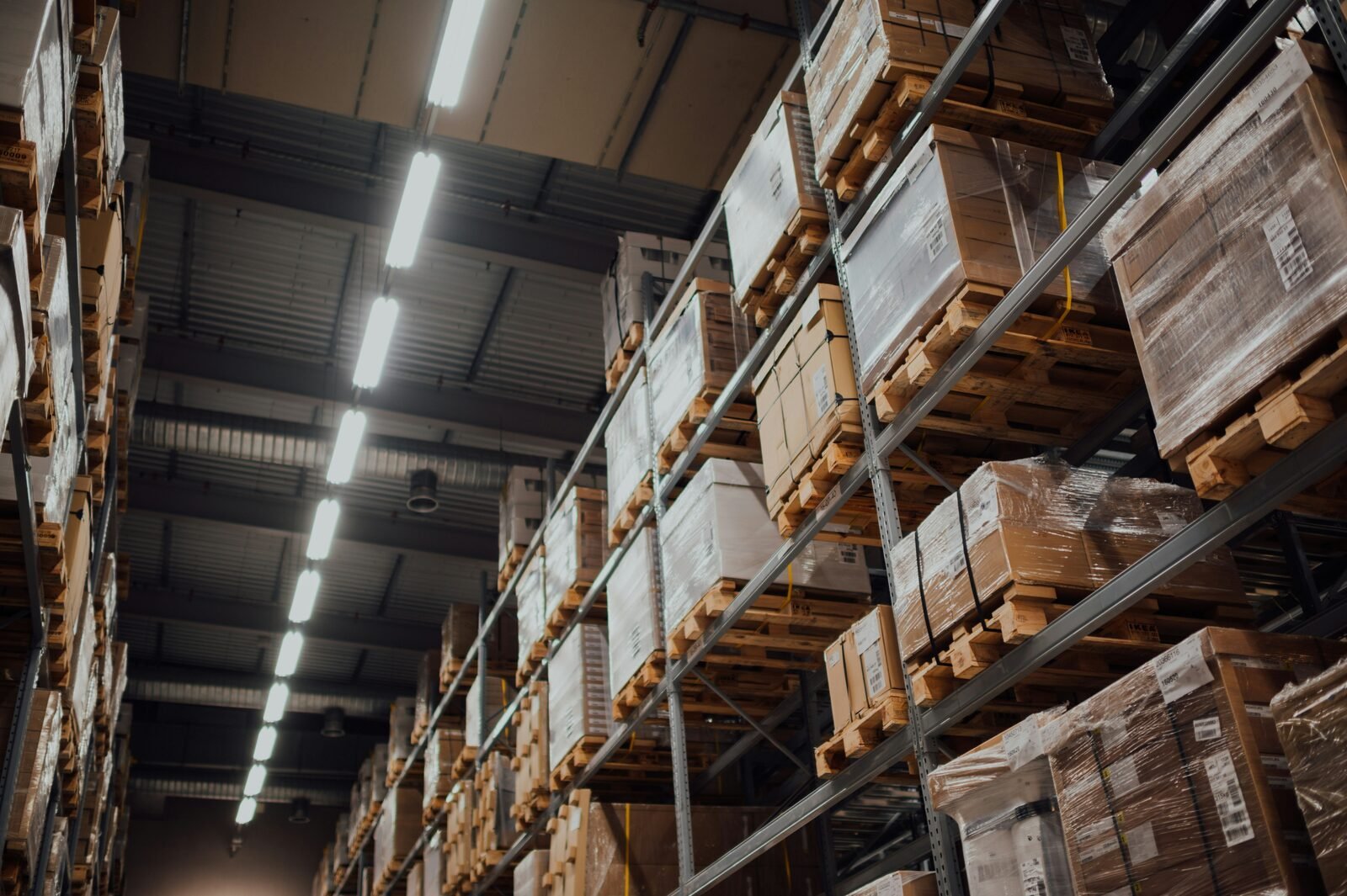 Modernes Lager mit optimierten Beständen